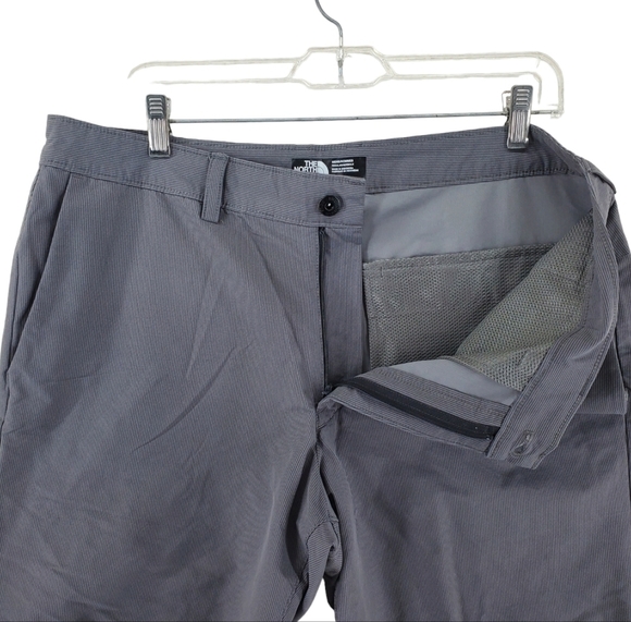 North Face Shorts Men 36 Gray Striped Performance Stretchy Hike Golf Gorpcore 9” - Picture 2 of 12